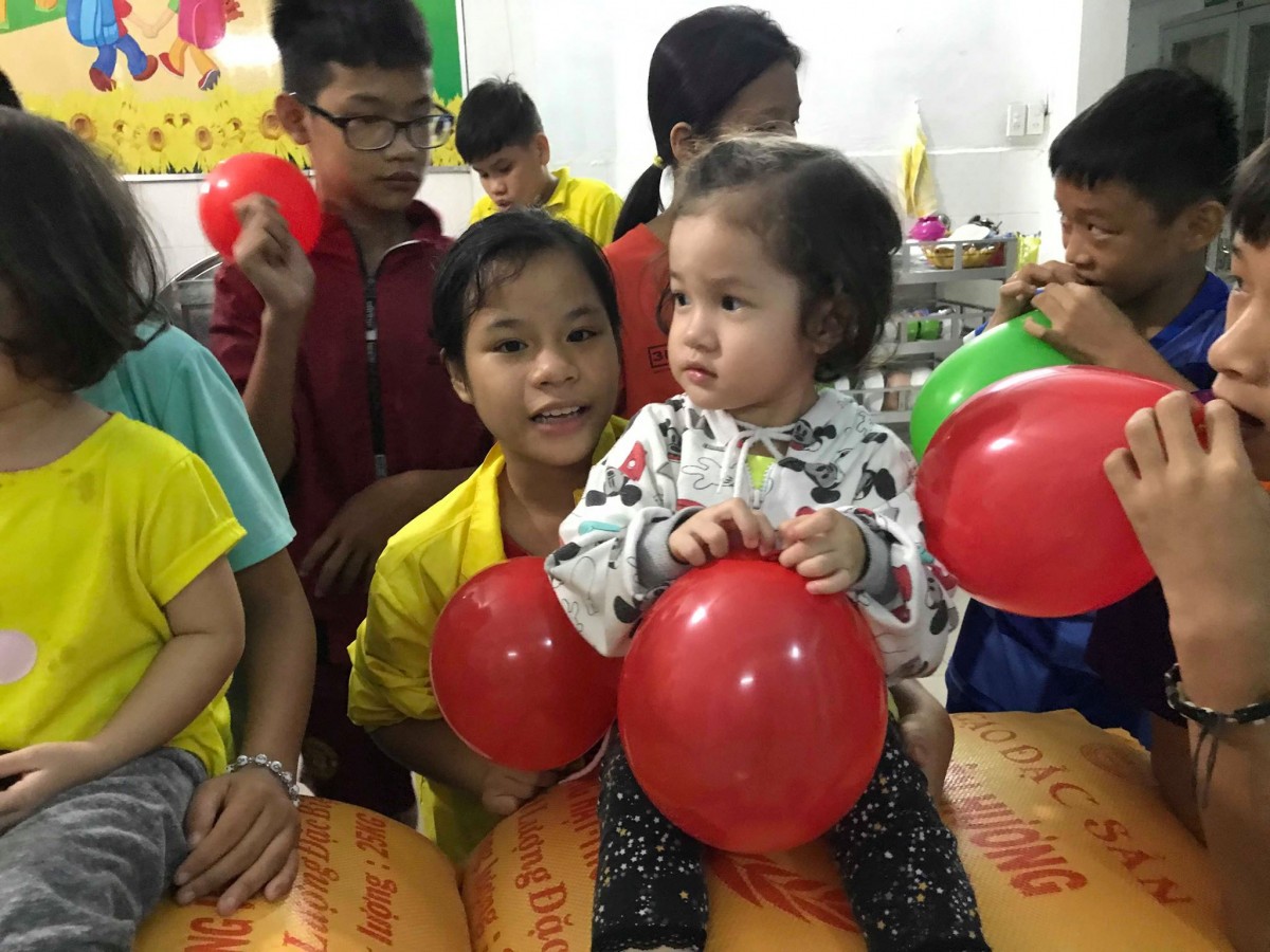 Visit to the Sunflower Orphanage in Nha Trang – Lovingkindness Vietnam