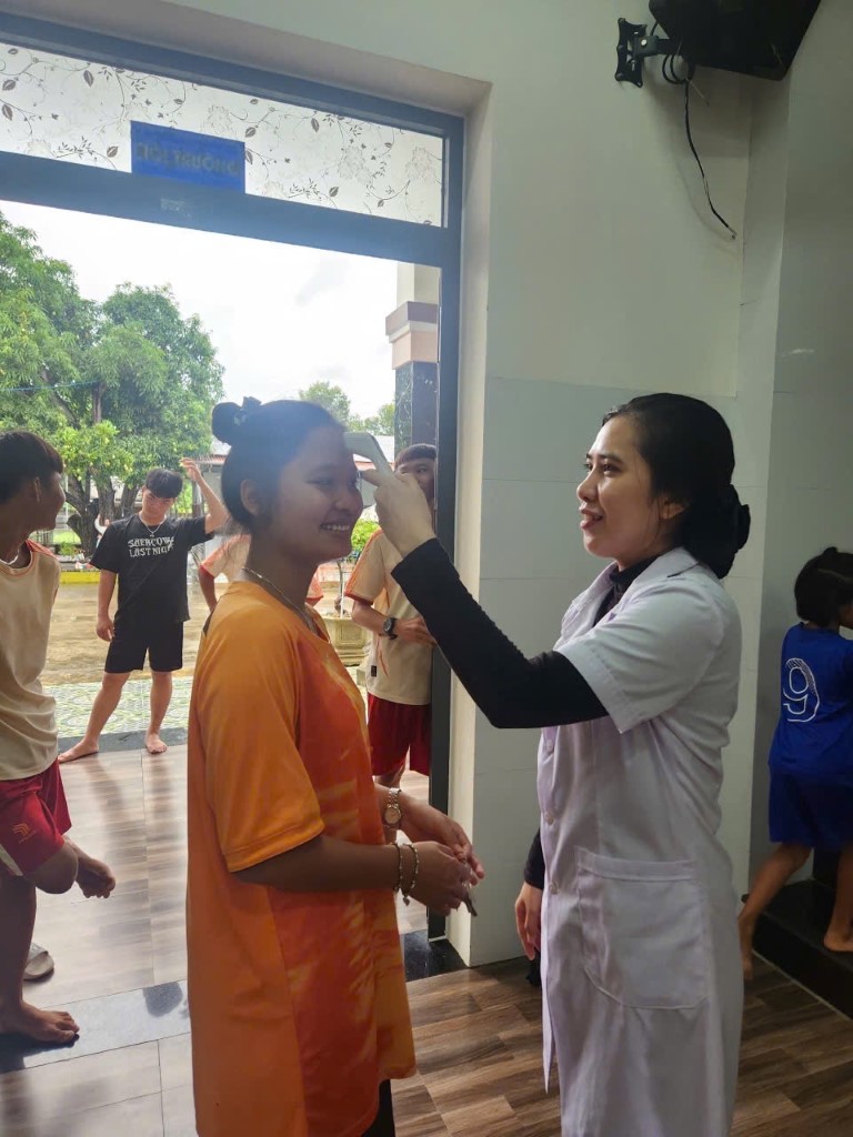 13-11182025-Nhan-Ai-Orphanage