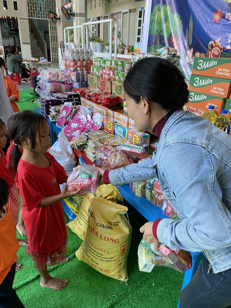 18-10182025-Hy-Vong-Charity-Home