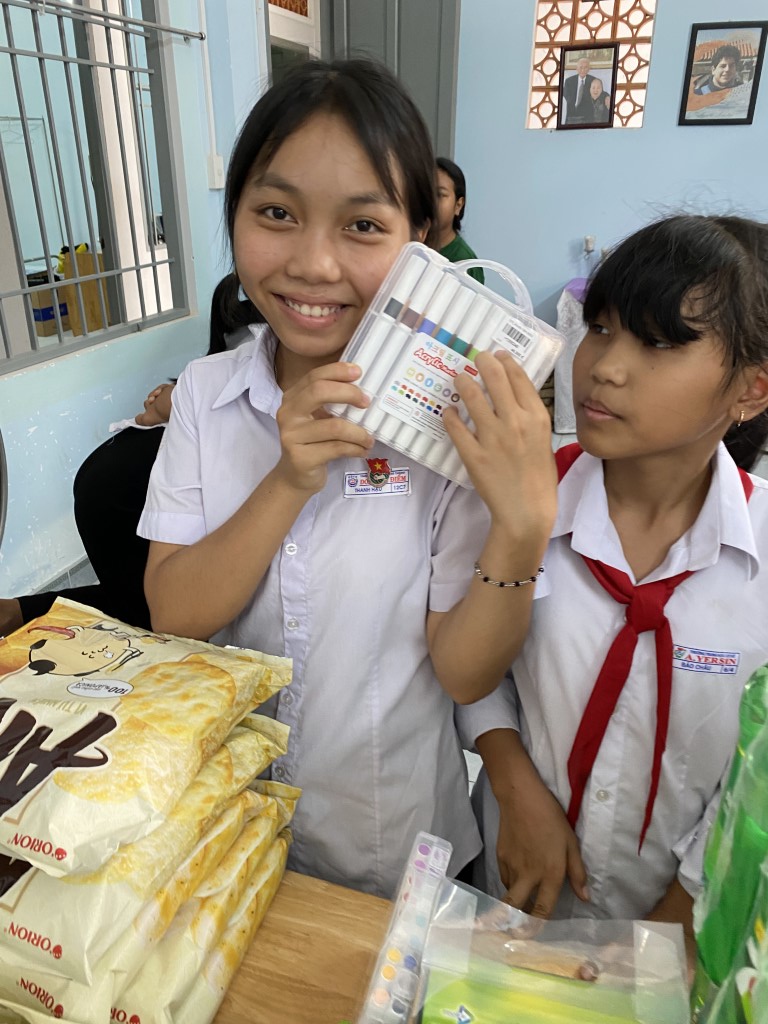 18-10182025-Suoi-Cat-Charity-Home