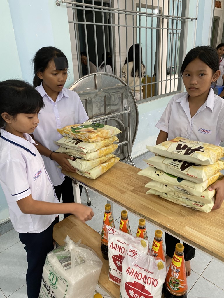 21-10182025-Suoi-Cat-Charity-Home