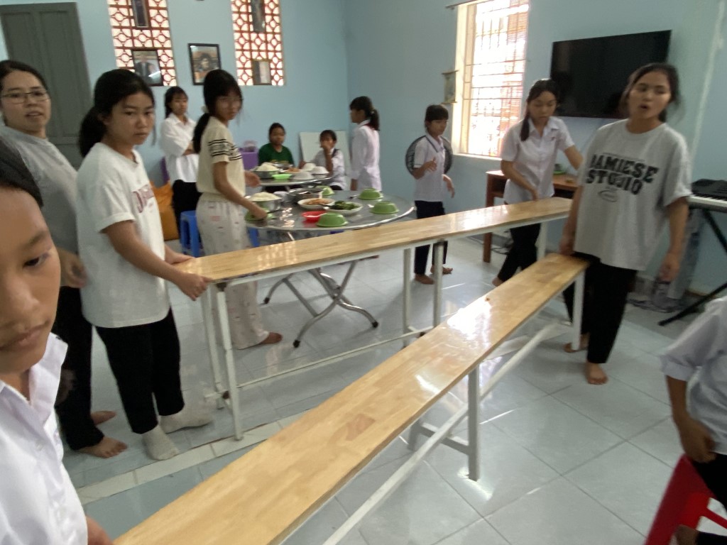 24-10182025-Suoi-Cat-Charity-Home