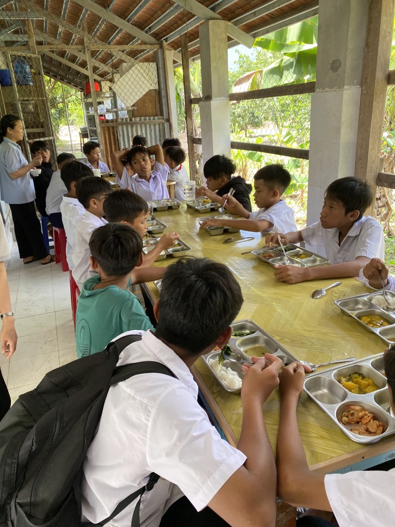 27-10182025-Suoi-Cat-Charity-Home