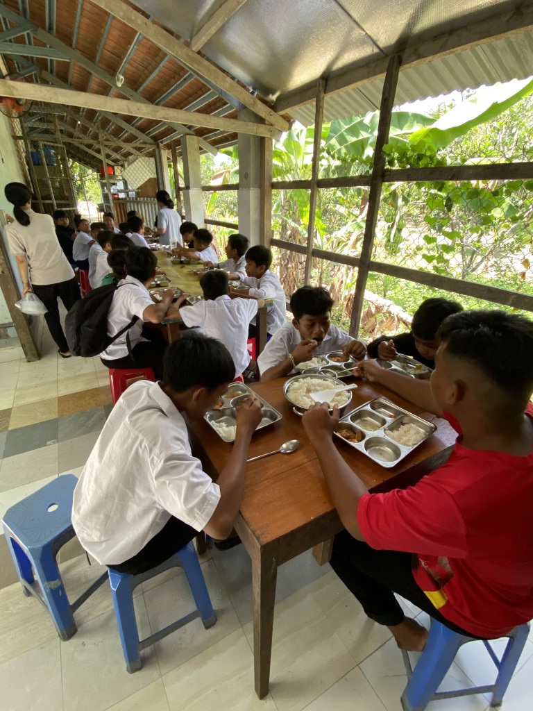 28-10182025-Suoi-Cat-Charity-Home