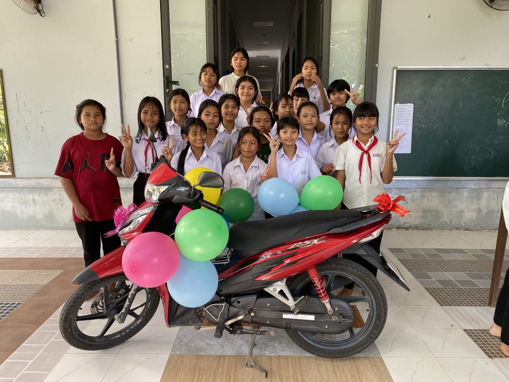 12-11192025-Suoi-Cat-Charity-Home