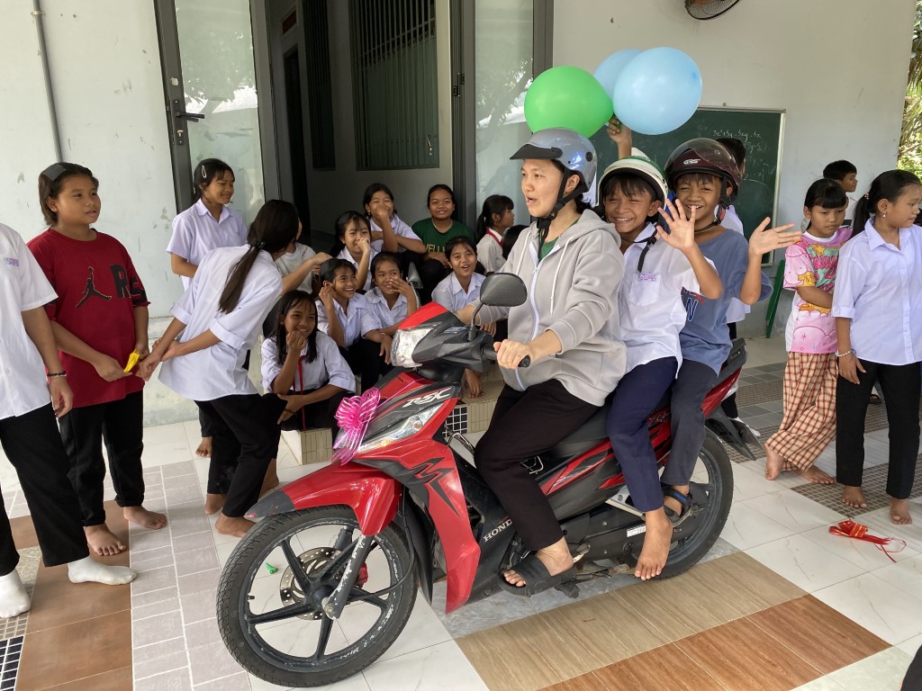 17-11192025-Suoi-Cat-Charity-Home