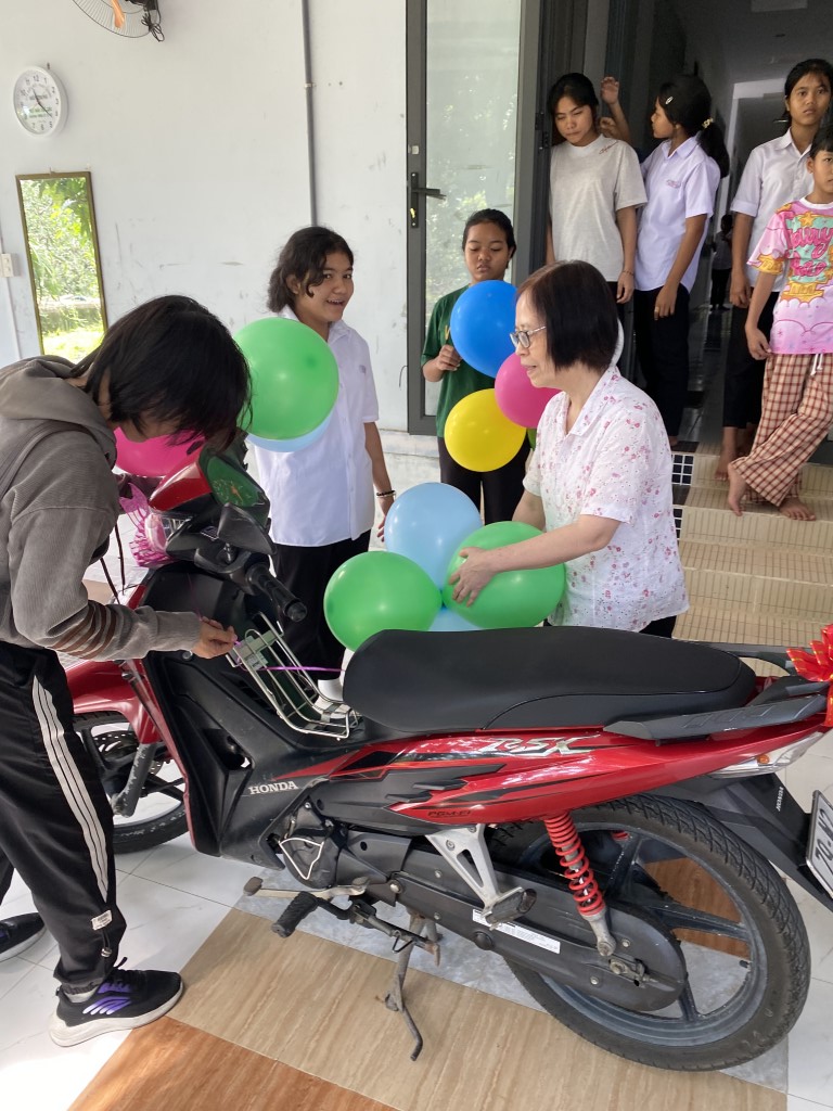 4-11192025-Suoi-Cat-Charity-Home