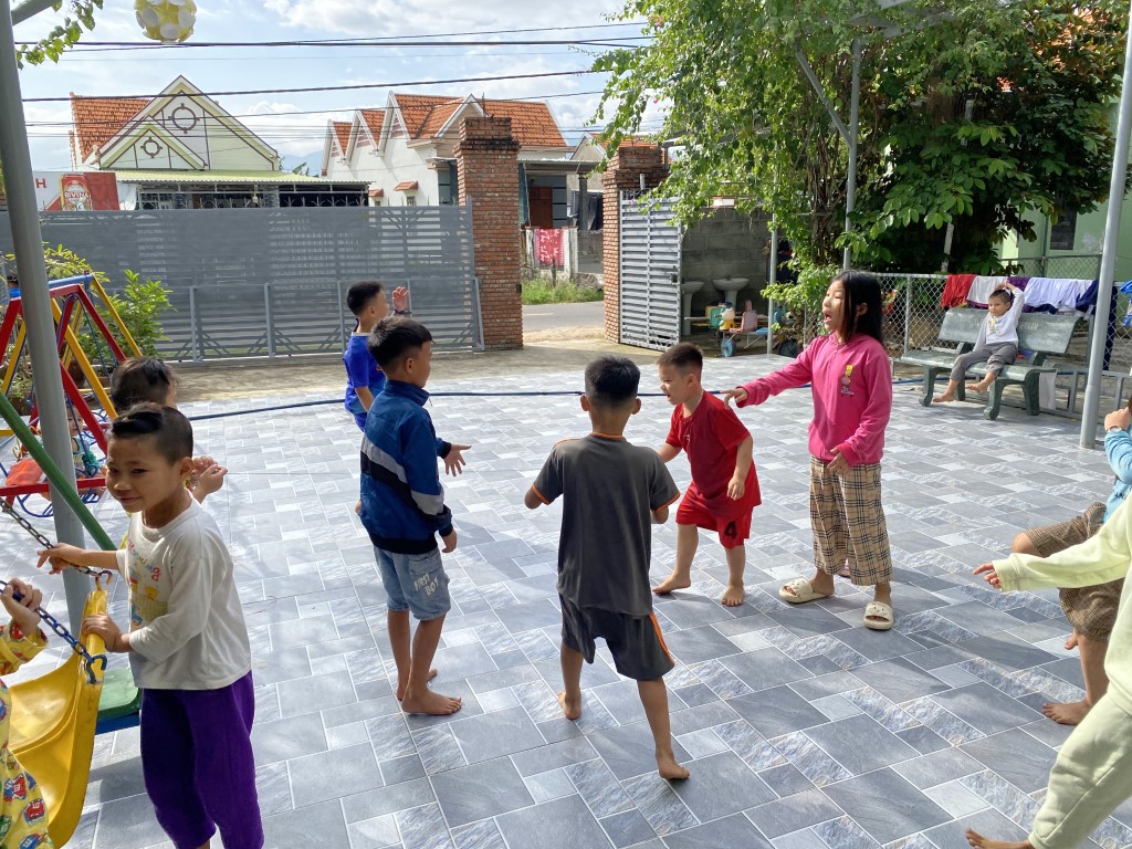 1-12172025-Lac-Thien-Orphanage