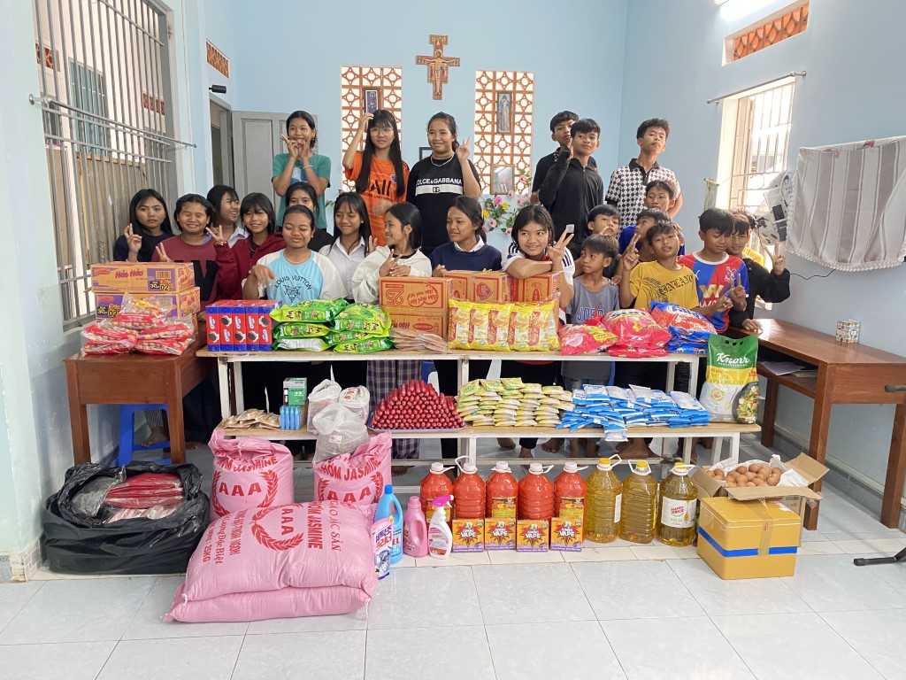 1-03182026-Suoi-Cat-Charity-Home