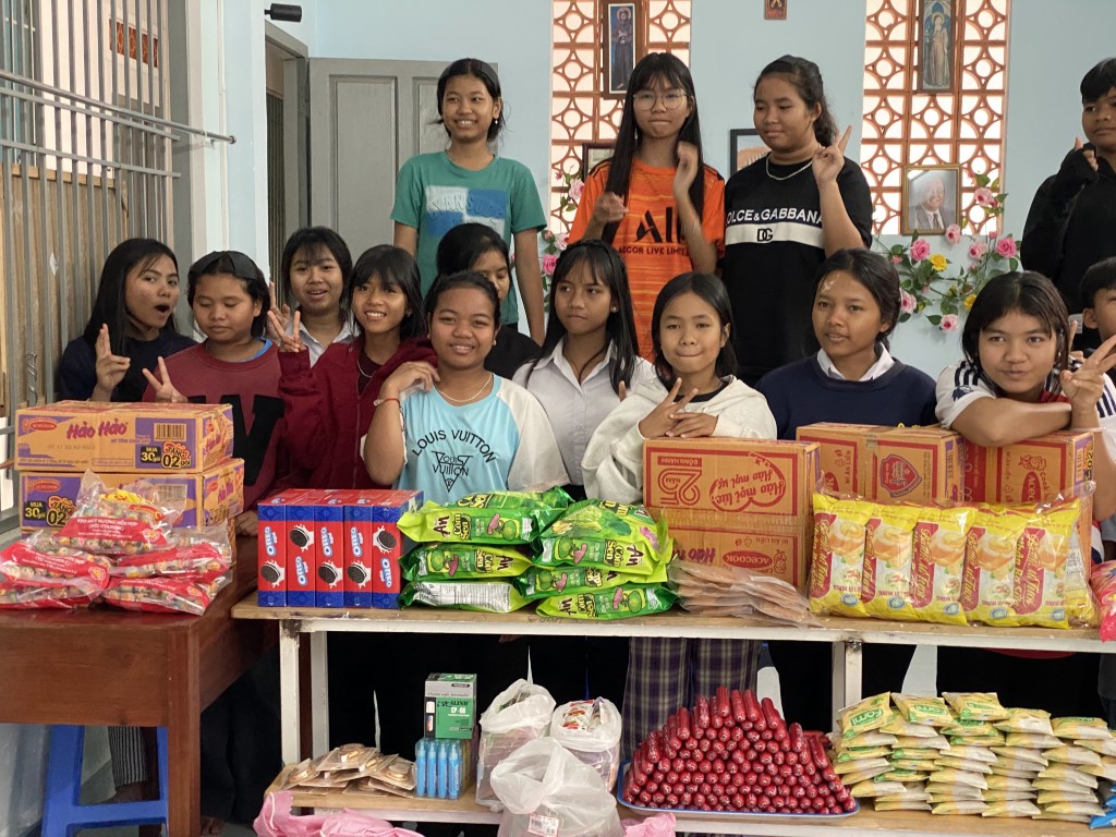 2-03182026-Suoi-Cat-Charity-Home